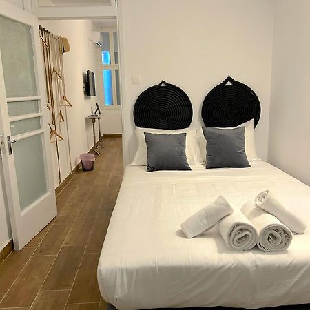Queen Regina Suites By Platform 357 Nikosia Exterior foto
