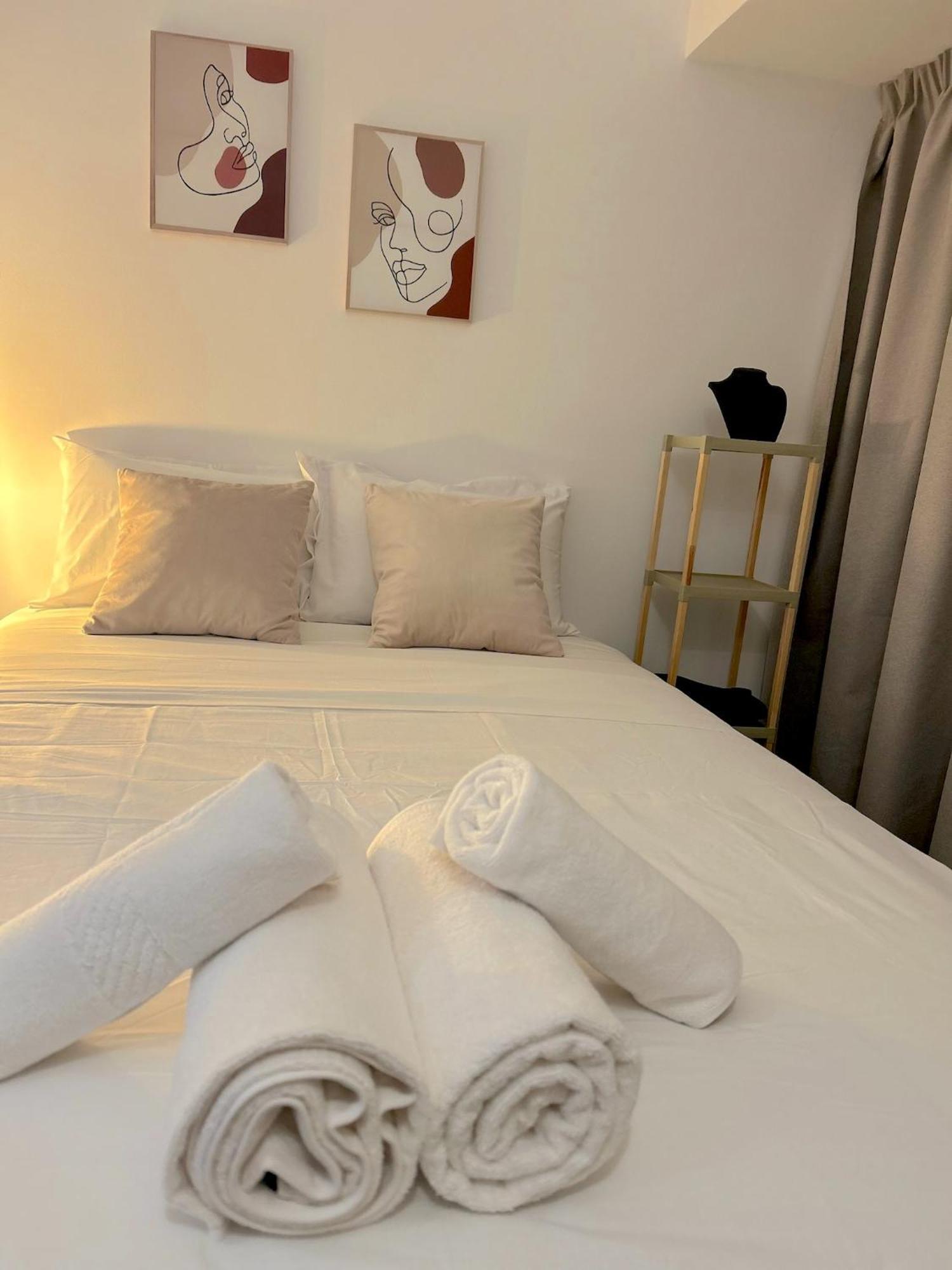 Queen Regina Suites By Platform 357 Nikosia Exterior foto