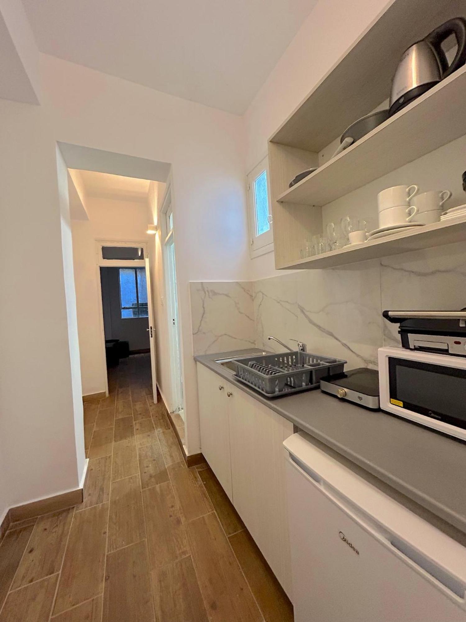 Queen Regina Suites By Platform 357 Nikosia Exterior foto